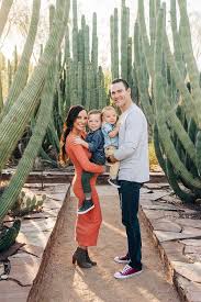 Desert Botanical Garden Family Photos Free Admission Phoenix Family Photographer Maren Elizabeth Fall Family Picture Outfits Family Photographer Family Photos
