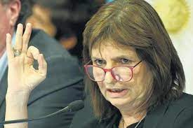 Presidenta de @proargentina doctora en ciencias políticas autora del libro guerra sin cuartel bit.ly/343u15f. Bullrich Insiste Con El Proyecto Para Bajar La Edad De Imputabilidad Poltica Argentina