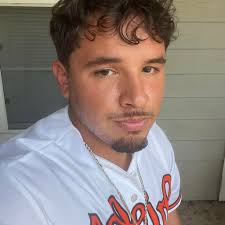 Seeking long-term cleaning teams for short-term rentals in Houston