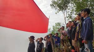 Semoga informasi di atas dapat membantu liburan kalian. Kibarkan Merah Putih Di Puncak Gunung Batu Kumpai Tabalong Begini Perjuangan Pik Walet Putih Banjarmasin Post