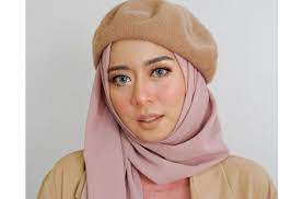 Awal Karir Ini Vindy Beauty Vlogger Asal Malang Membuat Make Up Realis
