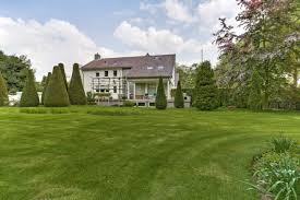 Guus meeuwis is niet zo onder de indruk van kritiek op zijn nieuwe huis. Nieuwe Villa Voor Guus Meeuwis Deze Parels Had Hij Ook Kunnen Kopen Indebuurt Tilburg