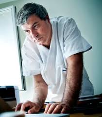 The curtain has finally fallen for trachea surgeon paolo macchiarini at the karolinska institute (ki) in but macchiarini, who has shaken off misconduct allegations several times before, vows to fight on. Dr Paolo Macchiarini Wife Family Children Net Worth