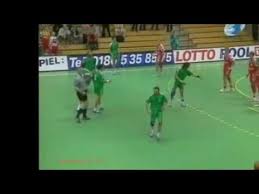 منتخب الجزائر لكرة اليد للسيدات، هو الممثل الرسمي للجزائر في منافسات كرة اليد للسيدات، بتأطير الاتحادية الجزائرية لكرة اليد، ويعتبر واحد من أفضل الفرق الإفريقية، شارك مرتين في البطولة العالمية عامي 1978 و1997 وعدة مرات. Ø§Ù„Ø¬Ø²Ø§Ø¦Ø± Ø§Ù„Ø¯Ø§Ù†Ù…Ø§Ø±Ùƒ Ù…ÙˆÙ†Ø¯ÙŠØ§Ù„ ÙƒØ±Ø© Ø§Ù„ÙŠØ¯ Ø¥ÙŠØ³Ù„Ù†Ø¯Ø§ 1995 Youtube