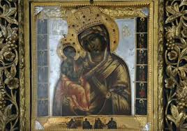 Godine katarina radosavljević sa svoje dve rođene sestre došla u manastir beočin na. Slavimo Praznik Ikone Presvete Bogorodice Pecke Postovali Su Je Turci I Albanci A Svetinji Se Pomolite Na Ovaj Nacin I Desice Se Cudo Najnovije Vesti Srbija Danas