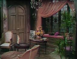 The Set Of The 1966 Tv Show Dark Shadows Man This Brings Me Back The Parallel Time Room Dark Shadows Tv Show Shadow Set The Originals