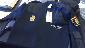 El nuevo uniforme es todo azul marino. Foto Nuevo Uniforme De Policia Fotos El Nuevo Uniforme De La Policia Nacional Imagenes