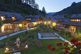 Holzleb N Almhutten Chalets Feriendorf Im Tal Der Almen Ferien Alpen Urlaub