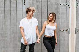 30 questions to ask a guy you're dating to get to know him better. 21 Questions To Ask A Guy In Real Life Over Text