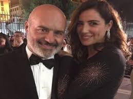 He has been married to luisa ranieri since may 23, 2012. Luca Zingaretti La Moglie E La Sua Erede Luisa Ranieri Nuovo Commissario