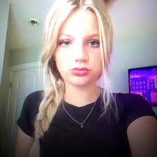 Heather Waycaster's Instagram, Twitter & Facebook