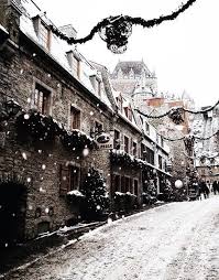 Beautiful Christmas Alley Hogwarts Christmas Hogwarts Hogwarts Aesthetic