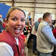 Erica Giovanni Baez (@ericagiovannibaez) • Instagram photos and videos