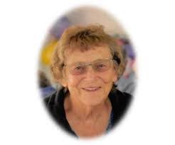 Loretta Compton's Instagram, Twitter & Facebook