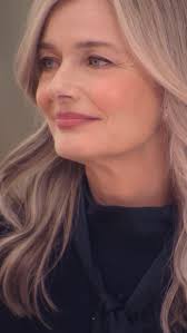 The crying lady of Instagram is back😁 But this time, it's not self pity.  This time it's this wonderful book of essays by Kerry Egan.  @kerryeganwriter Being hard at work