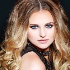 Kayla Root's Instagram, Twitter & Facebook