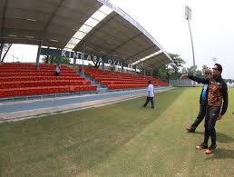 Juara stadyumu ve ulusal çim kaseler merkezi spor kompleksinin parçasını oluştururlar. Harimaumalaya Stadium Yang Ideal Untuk Kelab Kecil Yang Baru Bertapak Kinrara Oval Stadium Kriket Kinrara Puchong Selangor Stadium Kriket Bukit Kiara Kompleks Sukan Bukit Kiara Padang Rhino Kelab