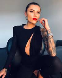 August, war bislang vor allem der andere arm mit tattoos verziert. Tattoo Sammlung Bereut Sophia Thomalla Ihre Tinten Bilder Promiflash De