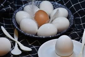 Walau telur ayam kampung kalorinya sama dengan telur ayam ras, tapi kandungan protein dan 4. Apakah Benar Telur Ayam Kampung Lebih Bergizi Dibanding Telur Ayam Negeri Temukan Faktanya Di Sini Most Nutritious Foods Food Nutritious Meals
