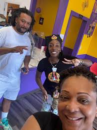 Brad Batiste's Instagram, Twitter & Facebook