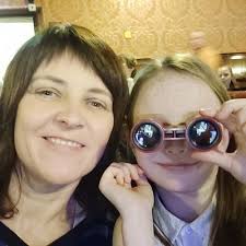 Dee Mcpherson's Instagram, Twitter & Facebook