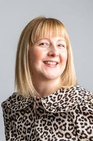 Laura Starkey's Instagram, Twitter & Facebook