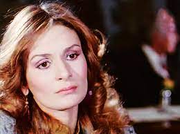 يسرا من مواليد 1955 وإسمها الحقيقى سيفين حافظ نسيم وعمها هو ظابط المخابرات المعروف محمد نسيم وهى سفيرة للنوايا egyptian beauty egyptian actress egypt history