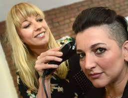 Sara Cox goes back to her northern roots to relaunch friend's beauty salon 