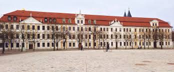 Eine verwendung für wirtschaftliche und private zwecke ist nicht zulässig. Landtag Sachsen Anhalt