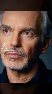 Simone Stewart's Instagram, Twitter & Facebook