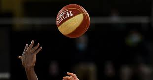 May 20, 2021 · ce jeudi soir, vincent collet, le sélectionneur de l'équipe de france de basket masculin, a dévoilé sa liste de douze joueurs qui iront aux jeux olympiques d'été 2020 de tokyo au japon (23. Jeux Olympiques Basket Ball Les Listes Des Bleus Pour Tokyo Annoncees
