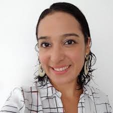 Shirley Monteiro's Instagram, Twitter & Facebook