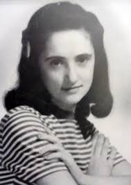 Leila Brewer's Instagram, Twitter & Facebook