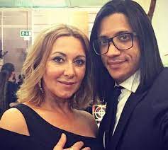 Maria joão abreu aproveitou o verão para fazer uma escapadinha romântica ao lado do seu marido, joão soares. Arrasada Maria Joao Abreu Burlada Na Compra De Uma Casa De Praia Que Nao Existia Atualidade Flash