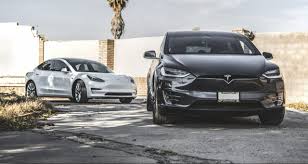 Model x offers a spacious cabin with the world's largest panoramic windshield, and your choice of 5 every model x includes tesla's latest active safety features, such as automatic emergency braking. Tesla Model 3 Model X Are Google S Most Searched For Evs Globally