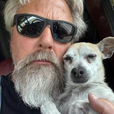 What is causing the fuel pump eccentric to rub against the timing cover in  a Ford Small Block engine?