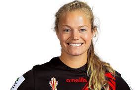 Nina Bui's Instagram, Twitter & Facebook