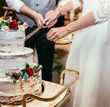3 stöckig hochzeit torte gastgeschenke 36 tortenstücke mit mandeln und spruch ! Die Besten Konditoreien Fur Hochzeitstorten In Bern Und Umgebung