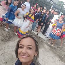 Gracias a la organización festival piña de oro y a cada uno de los  participantes, por tan excelente espectáculo de música llanera. En nombre  de mi agrupación y como directora de la