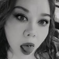 Mia Estrella Castillo