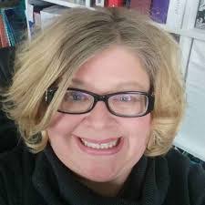 Lori Litke's Instagram, Twitter & Facebook