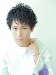 面長の男性に似合う髪型とはメンズ2018年最新ヘアカタログ