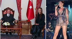 May 31, 2021 · demet akalın (d. Demet Akalin Dan Kiyafetini Elestirenlere Mini Etegi Sadece Sahnede Giyiyorum