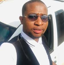 Why is Blackbeard not using Whitebeard's power as powerful as him?