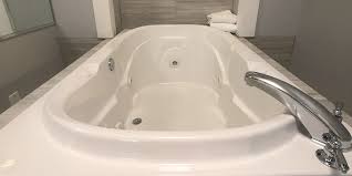 Hot tubs can potentially cause complications for your unborn child. Ohio Hot Tub Suites Hotels With Private In Room Whirlpool Tubs