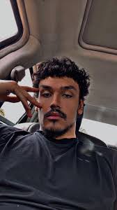 Kevin Senn's Instagram, Twitter & Facebook