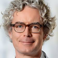 Alexander Romanowski's Instagram, Twitter & Facebook