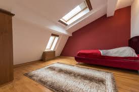 Schlafzimmer dachschrage wandfarbe 1 ideen unterm dach. Kleine Raume Mit Schrage Streichen Schone Ideen