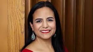 Debbie Behm's Instagram, Twitter & Facebook