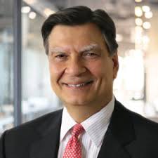 Executive Development series provides opportunity for notable alumni to  share wisdom with undergraduate leaders